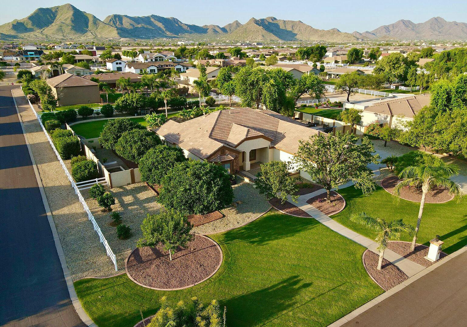 Best Realtor for Relocating to Queen Creek